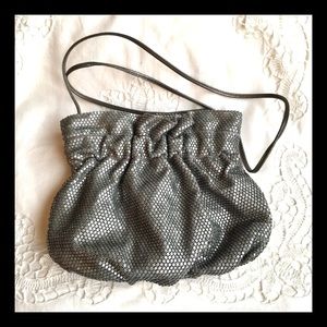 ⬇️ Vintage pewter evening bag